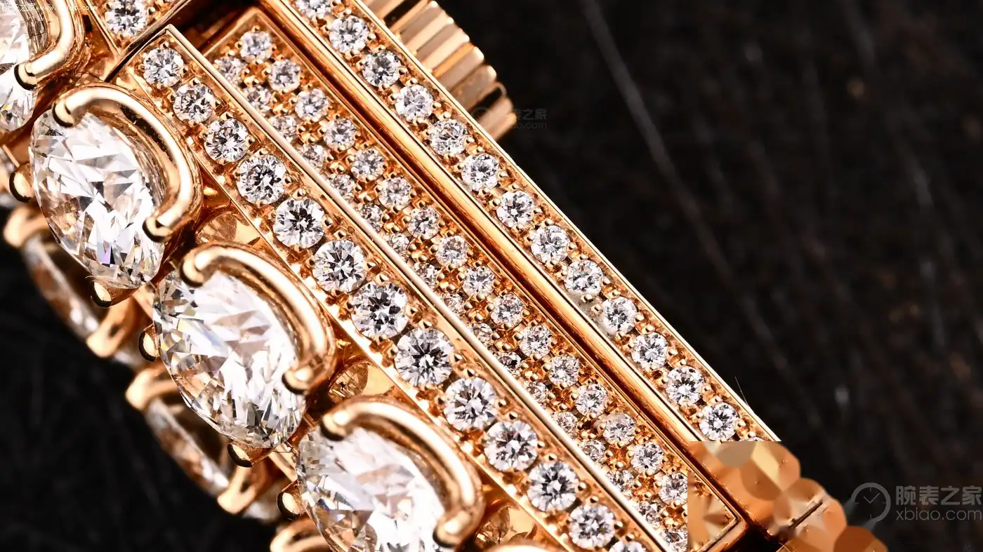 1000多颗钻石藏着手表？积家101 Secrets神秘腕表，一眼难忘的珠宝级时计 | 奈斯探表