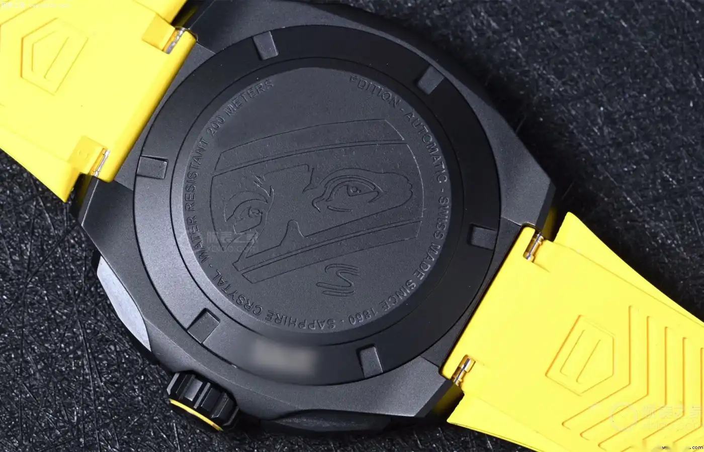 泰格豪雅F1塞纳限量版来了!公价2万起,车神同款腕表续写传奇 | 奈斯探表 泰格豪雅F1塞纳限量版来了!公价2万起,车神同款腕表续写传奇 | 奈斯探表