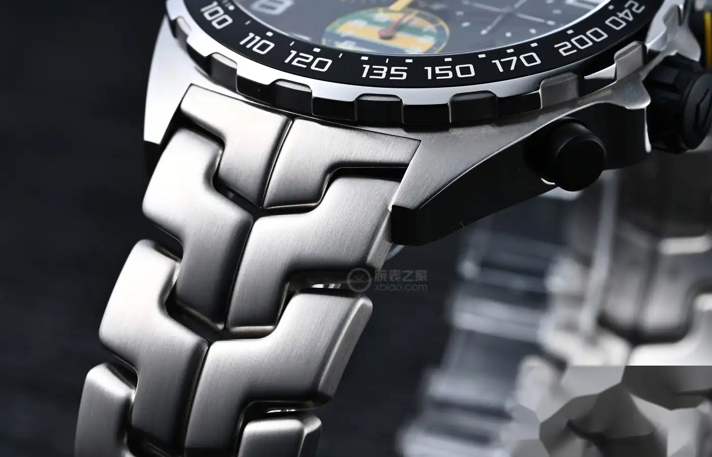 泰格豪雅F1塞纳限量版来了!公价2万起,车神同款腕表续写传奇 | 奈斯探表 泰格豪雅F1塞纳限量版来了!公价2万起,车神同款腕表续写传奇 | 奈斯探表