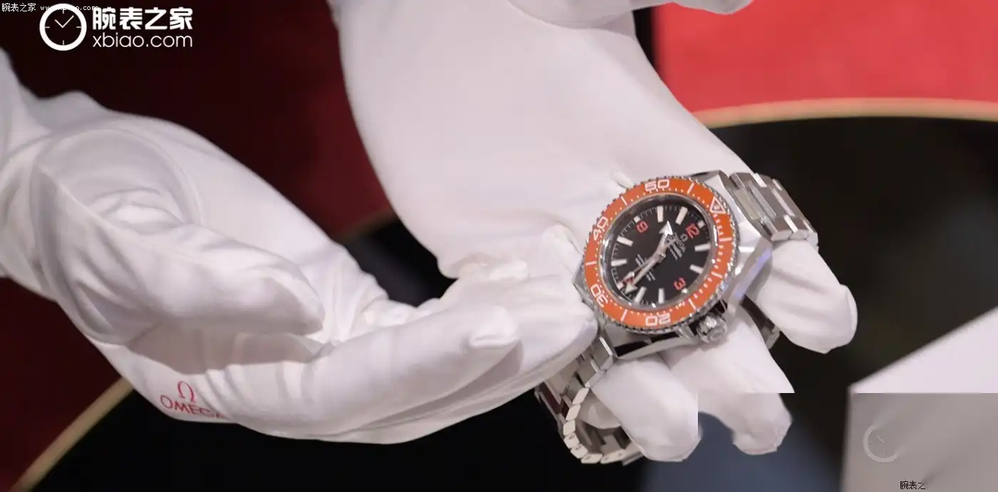 2026年开箱：欧米茄第四代海马海洋宇宙首发体验，比上一代薄了2.3毫米 | 奈斯探表